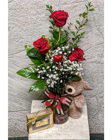 Beary in Love Flower Arrangement