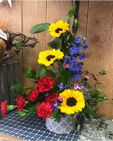 Summer Buzz Flower Arrangement