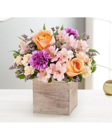 Chic Garden Bouquet Flower Arrangement