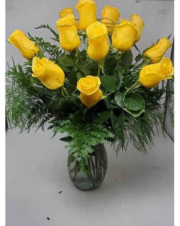 One Dozen Yellow Roses - Basic- Flower Arrangement