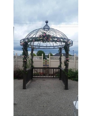 Ceremony Arch 2 Flower Arrangement