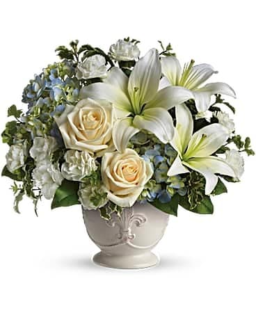 Beautiful Dreams Flower Arrangement