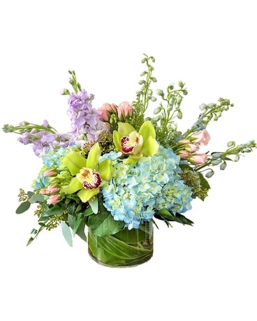 Cool Breeze Flower Arrangement