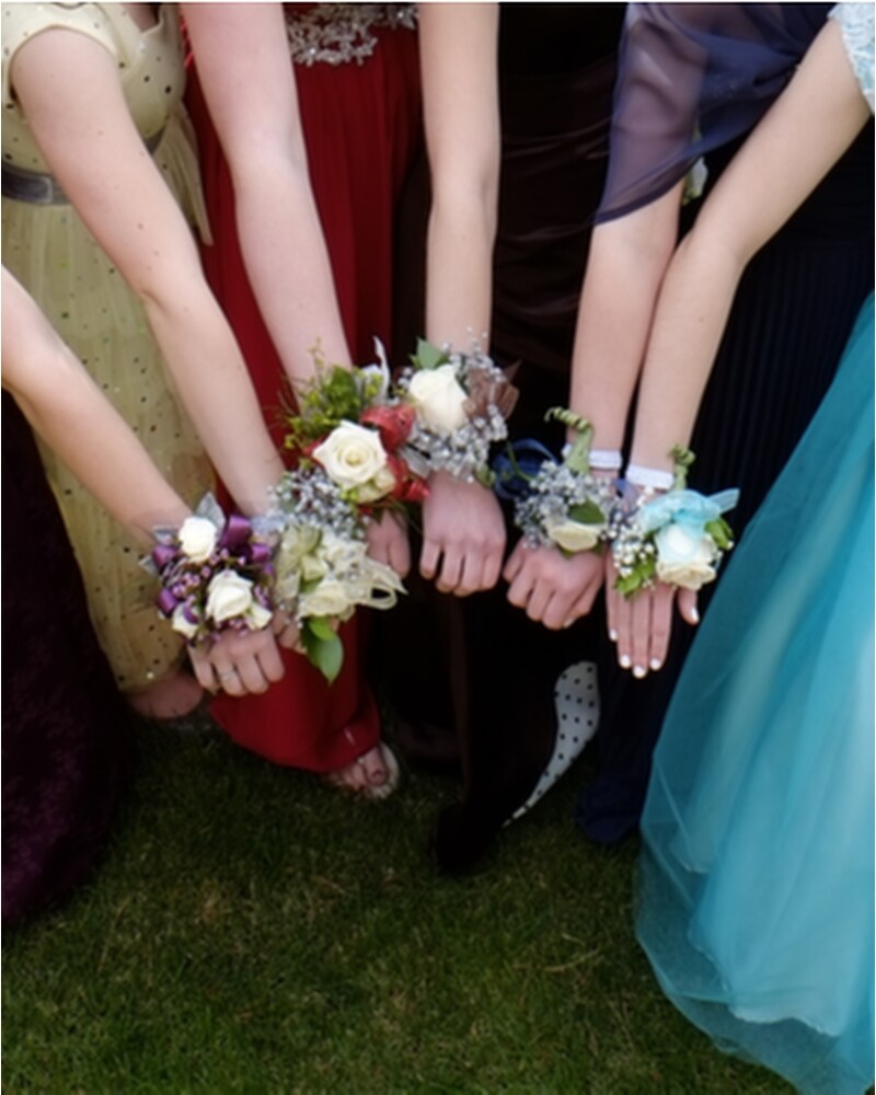 Floral wristlets for prom sales