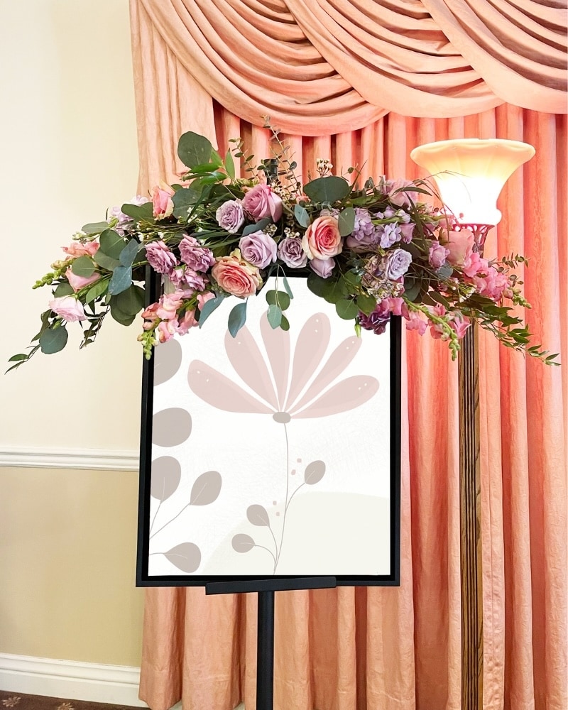 Beachwood's Picture Frame Flower Garland in Milford CT - Beachwood