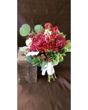 Burgundy shades Flower Arrangement