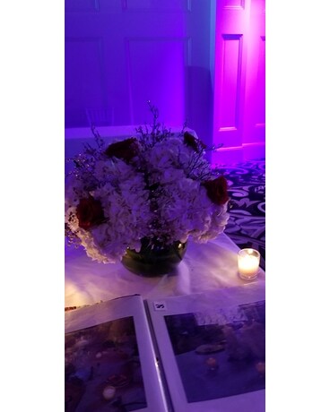 Winter Theme Flower Arrangement
