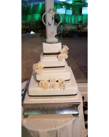 Cake Decorating Flower Arrangement