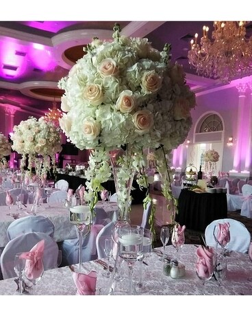 The Venetian Centerpiece