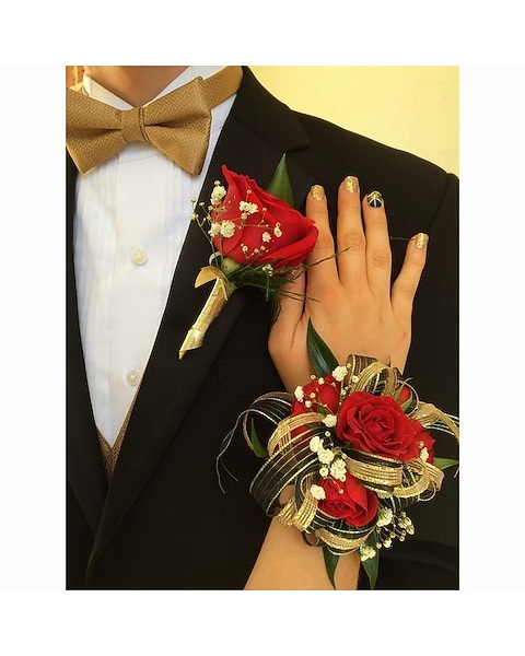 Red, black and gold wristlet in High Ridge MO - Stems by Stacy Red, black and gold wristlet in High Ridge MO - Stems by Stacy