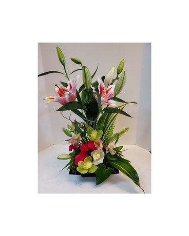 Pink Sky Flower Arrangement