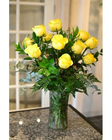 Premium Yellow Roses Flower Arrangement