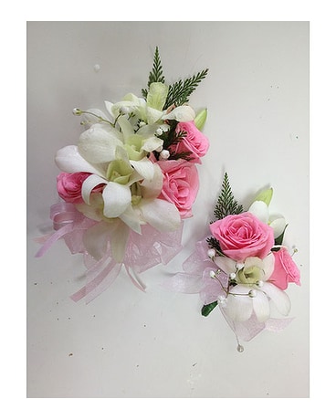 pink corsage and boutonniere for prom