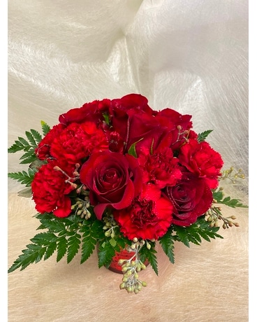 Sweet love bouquet by vivian Flower Arrangement