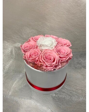 Forever Roses / Preserved Roses in Box Flower Arrangement