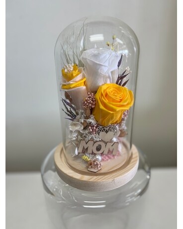 DOME 8 INCH WITH ETERNAL ROSES FOR MOM Dried Flowers