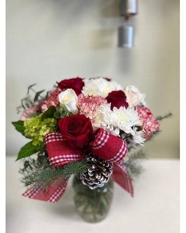 Happy holiday bouquet Flower Arrangement