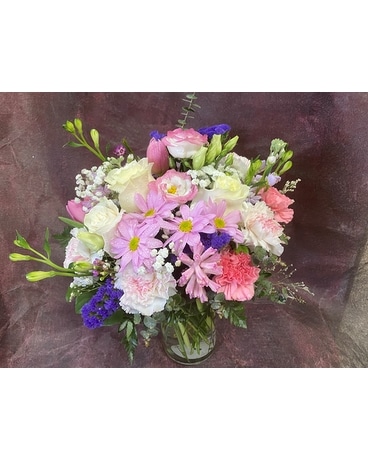 Spring time flowers arrangement by Vivian Flower Arrangement