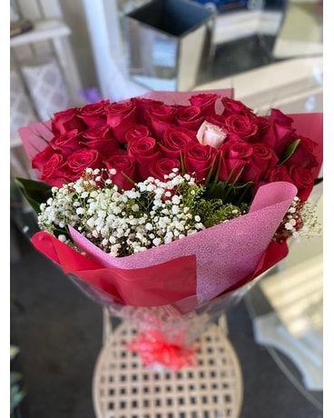 Large bouquet of Red Rose Bouquet