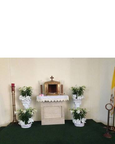 Easter Tabernacle Decoration