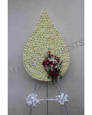 Teardrop  Red and White Swag Flower Arrangement
