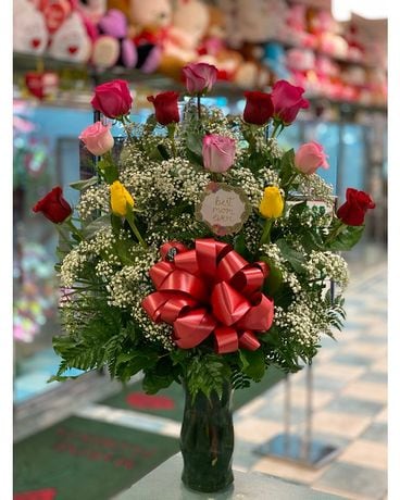 Mother's Day 12 Mixed Roses Flower Arrangement