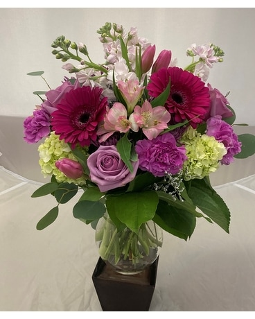 Perfectly Perky Flower Arrangement