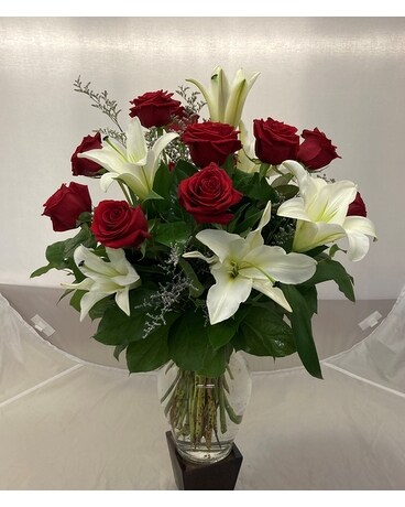 Lily in Love Flower Arrangement