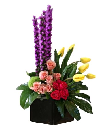 Summer Breeze Flower Arrangement