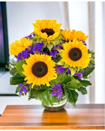 In love with Sunflower Flower Arrangement