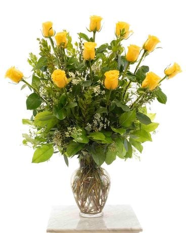 Dozen Yellow Roses Flower Arrangement