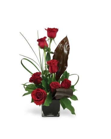 High Style Red Roses Flower Arrangement