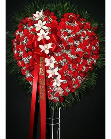 Standing Heart 05 Flower Arrangement