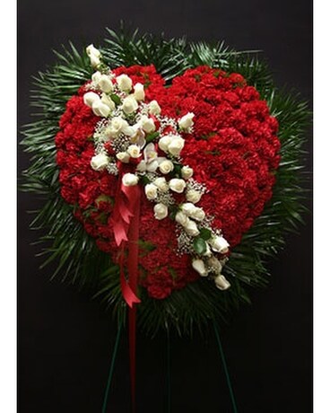 Standing Heart 08 Flower Arrangement
