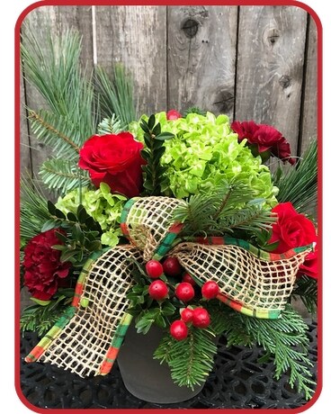 Christmas in Connecticut Flower Arrangement