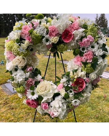 Heartfelt Embrace Wreath