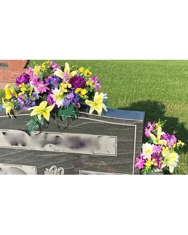 Saddle Flower Arrangement