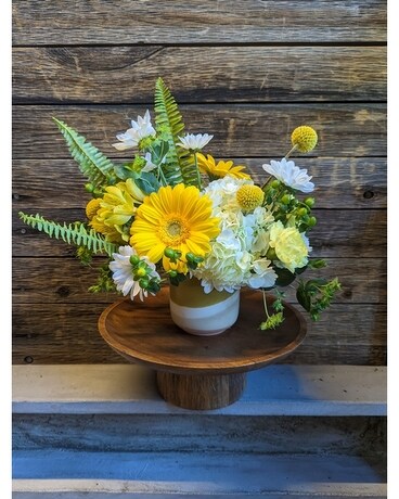 Irish Eyes Flower Arrangement