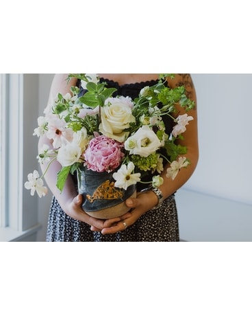 Valentine's Day JK Island Vase with Blooms Flower Arrangement