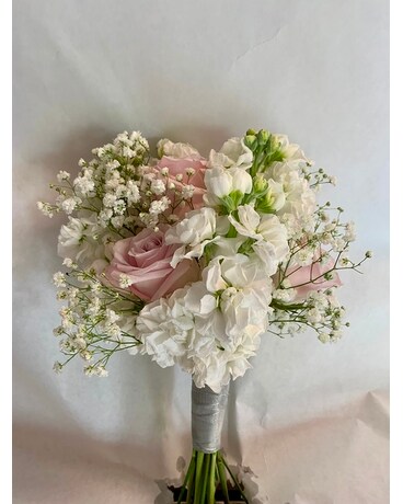 Secret Whisper posy Bouquet