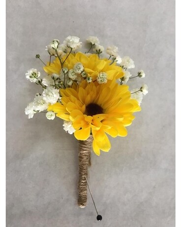Sunny Sunflower boutonniere Boutonniere