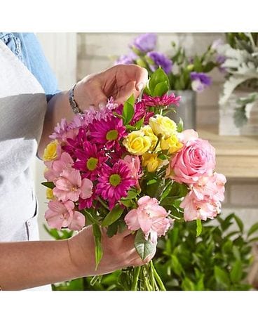 Kar-Fre Designed Bouquet Flower Arrangement