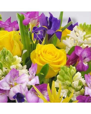 Spring Mix Designer's Choice Flower Arrangement