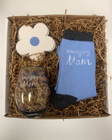 Amazing Mom Flower Arrangement