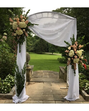 Hellen's Canopy Flower Arrangement