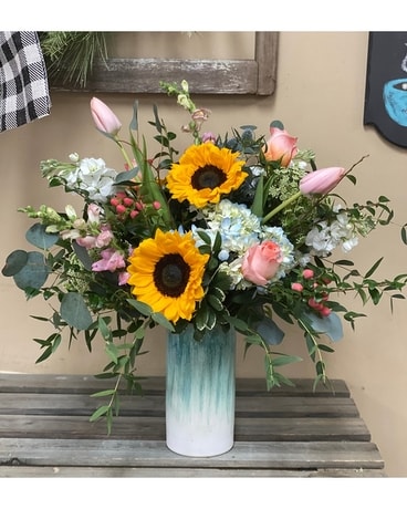 Southern Farmhouse Flower Arrangement