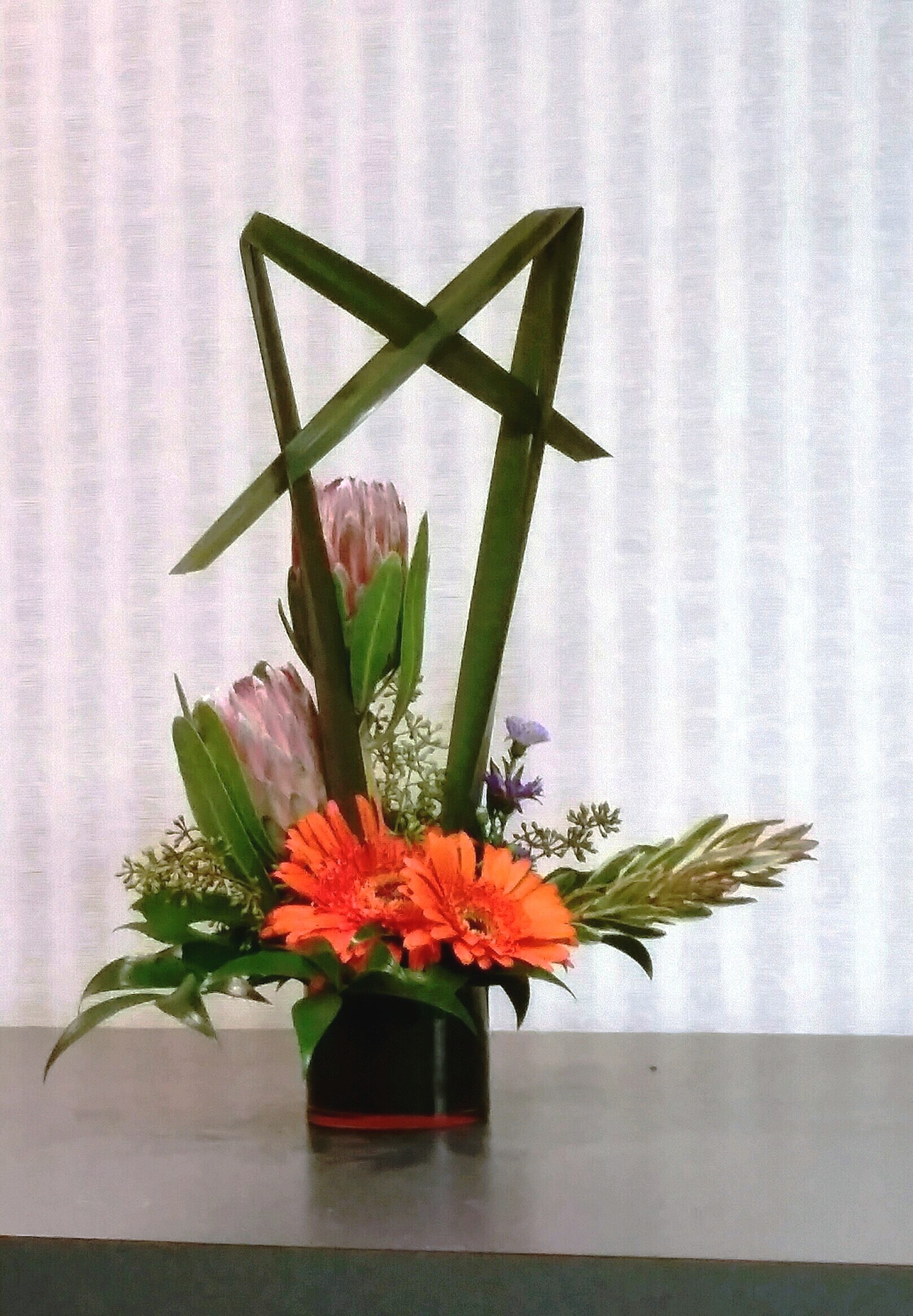 Criss Cross Flower Arrangement