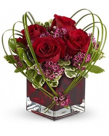 Teleflora's Sweet Thoughts Bouquet with Red Roses Flower Arrangement