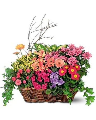 Deluxe European Garden Basket Flower Arrangement