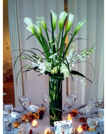 White Brilliance Table Centerpiece Flower Arrangement